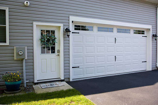24/7 Emergency Garage Door Panel Replacement experts in Bryan County County, OK